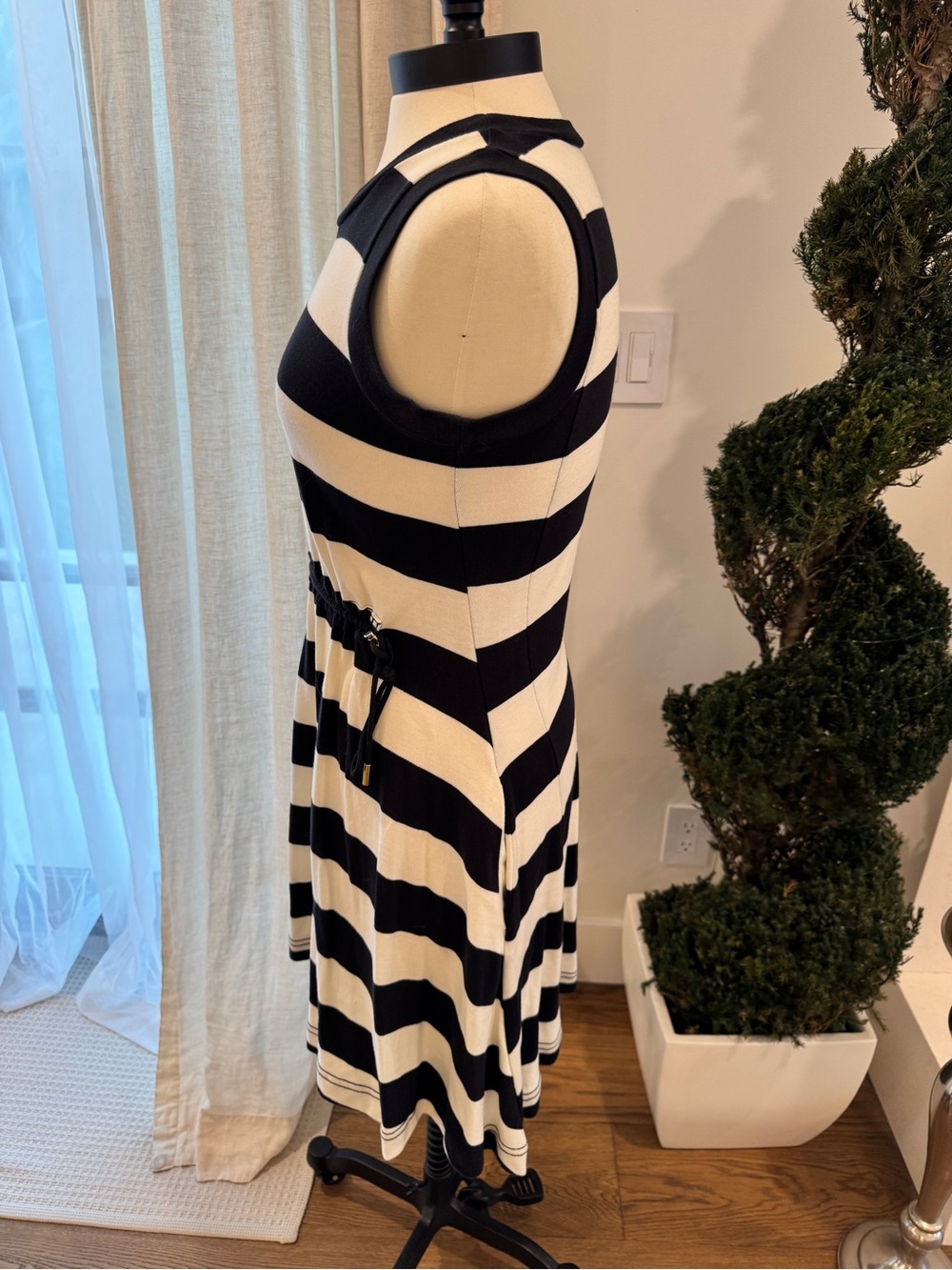 Kate Spade Black & Ivory Striped Knit Dress - Size S - Picture 3 of 9